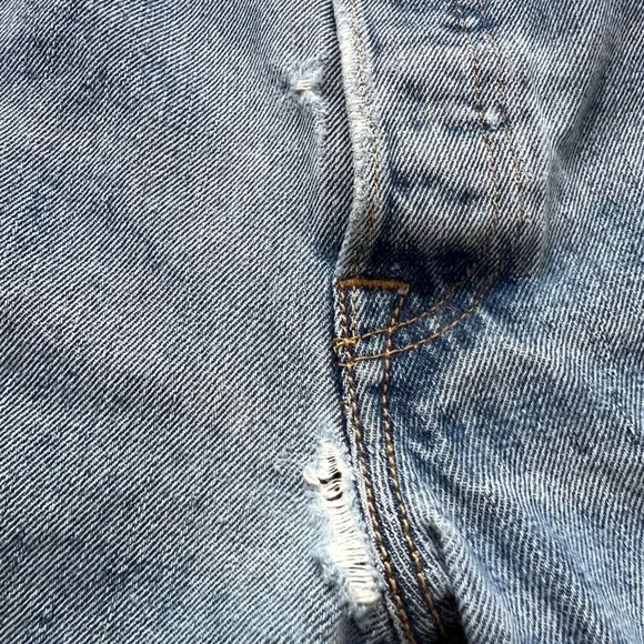 LEVI'S 501XX Mens Jeans 34x32 Light Wash Button Fly Distressed Rips Tears Casual - Picture 14 of 16